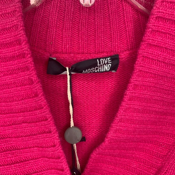 Love Moschino crop sweater ❤️ - Picture 3 of 5